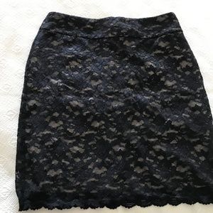 Banana Republic Lace skirt Size 6P